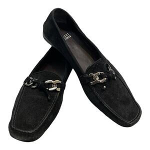 STUART WEITZMAN Loafers Women's 8.5 B Perforated Suede Chain Link